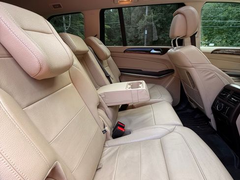 Used 2017 Mercedes-Benz GLS 550 4MATIC image 18