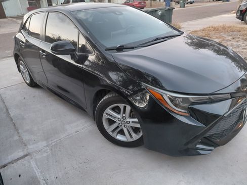 Used 2019 Toyota Corolla SE image 2
