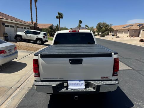 Used 2012 GMC Sierra 1500 SLT w/ SLT White Diamond Edition image 5