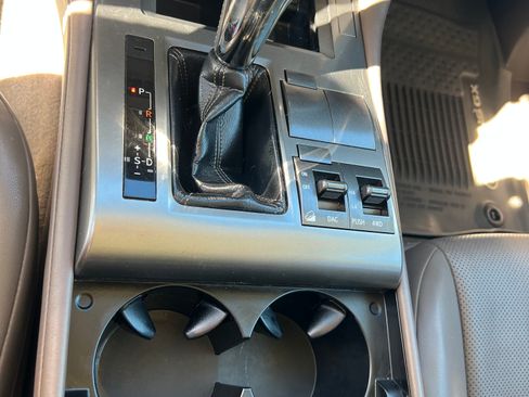 Used 2017 Lexus GX 460 image 12