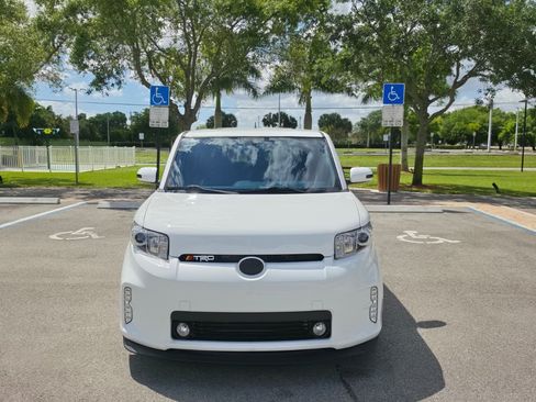 Used 2012 Scion xB image 4