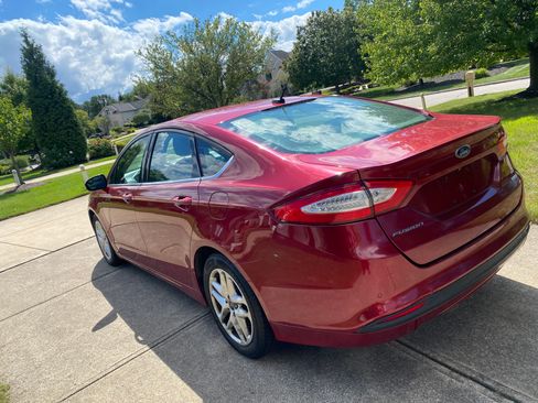 Used 2016 Ford Fusion SE image 10