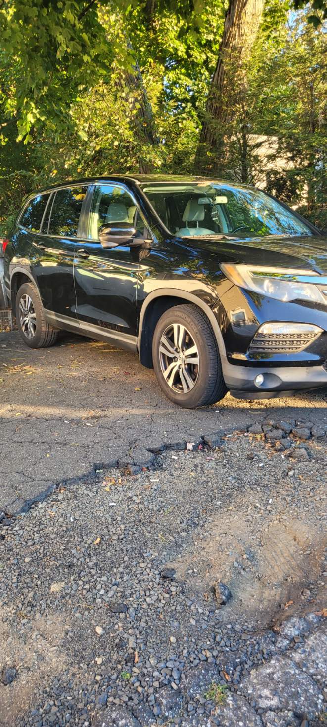 Used 2016 Honda Pilot EX-L image 2