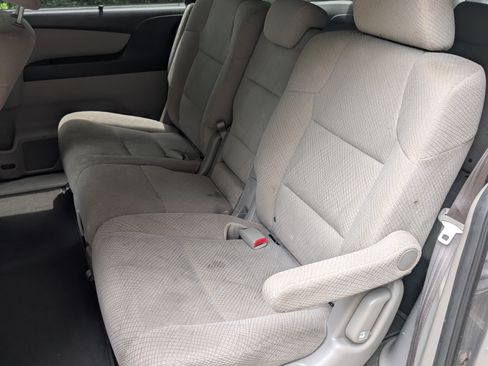 Used 2016 Honda Odyssey SE image 12