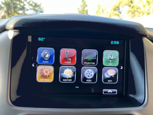 Used 2017 GMC Yukon Denali w/ Open Road Package image 15