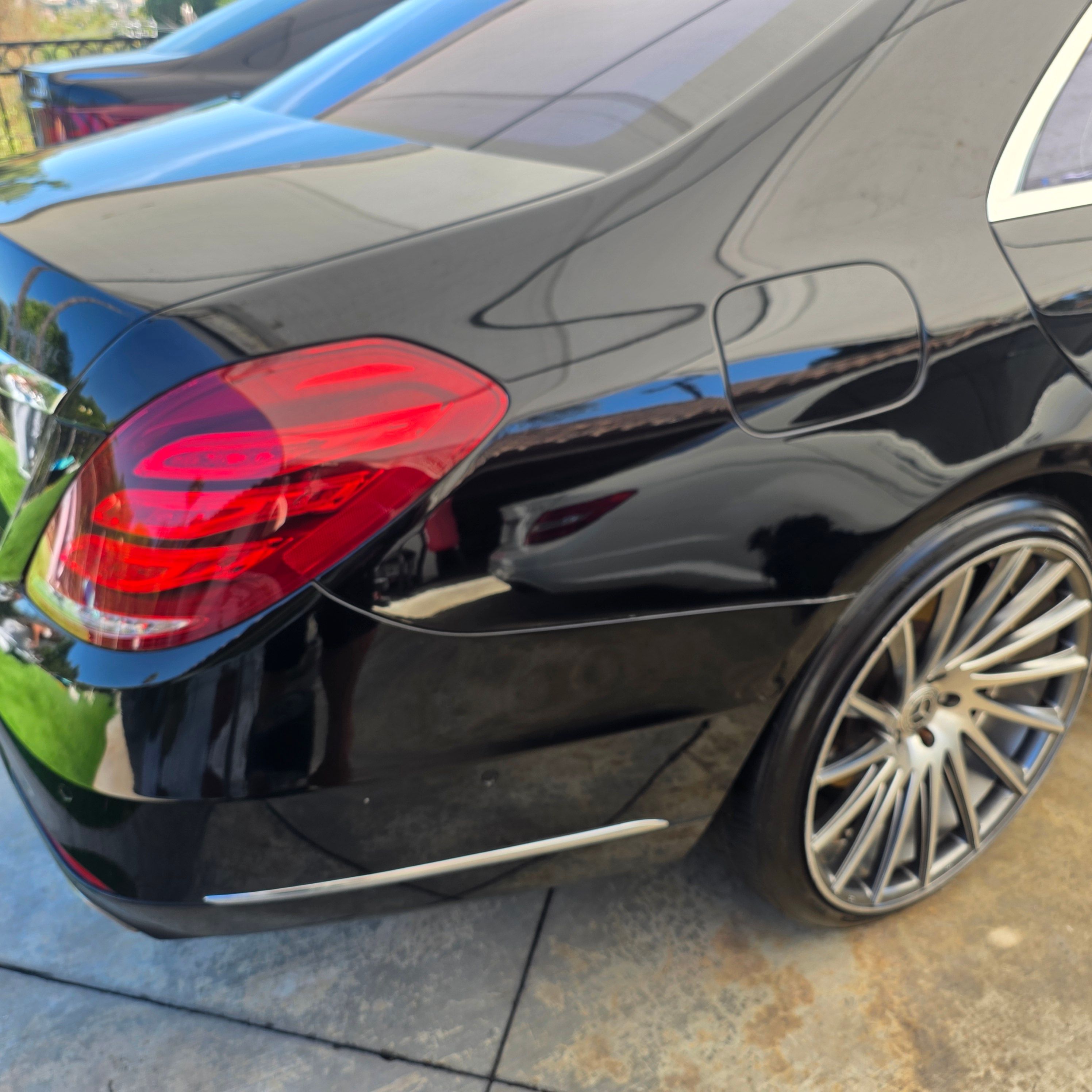 Used 2016 Mercedes-Benz S 550 4MATIC Sedan image 6