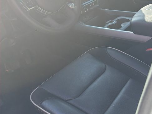 Used 2025 RAM 1500 Laramie w/ Sport Appearance Package image 10