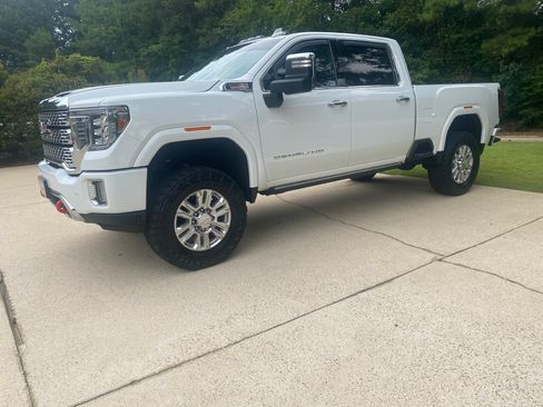 Used 2020 GMC Sierra 2500 Denali w/ Denali Ultimate Package AWD/4WD image 14