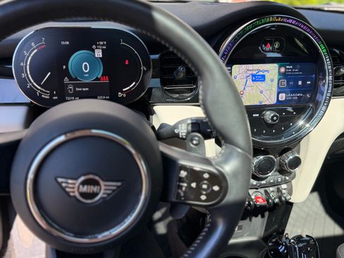 Used 2022 MINI Cooper S FWD image 4