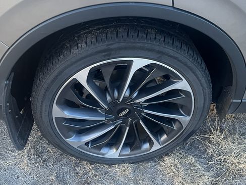 Used 2020 Lincoln Aviator Reserve w/ Equipment Group 202A image 22