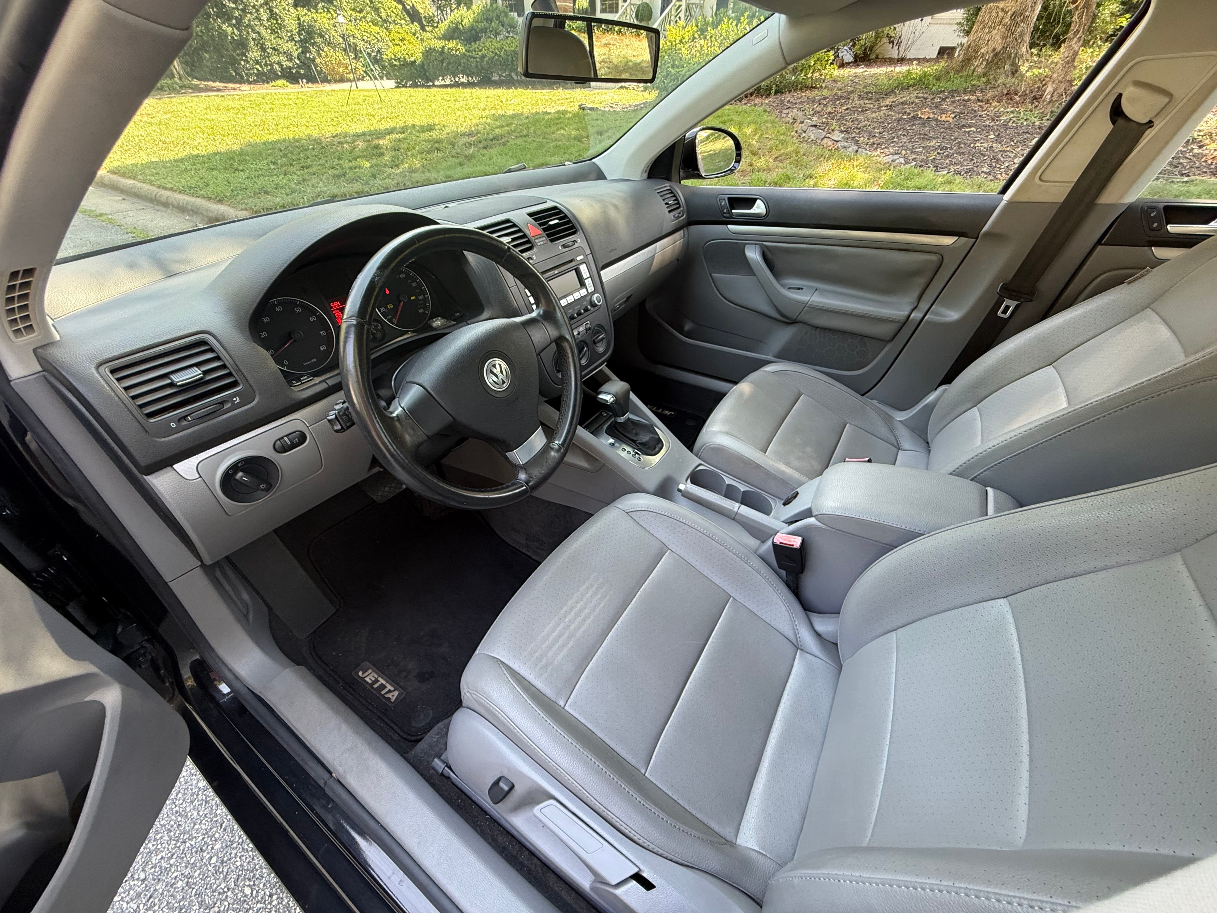 Used 2008 Volkswagen Jetta SE FWD image 15