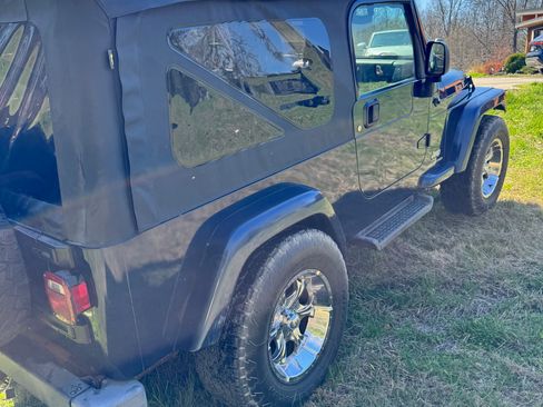 Used 2005 Jeep Wrangler Unlimited image 5