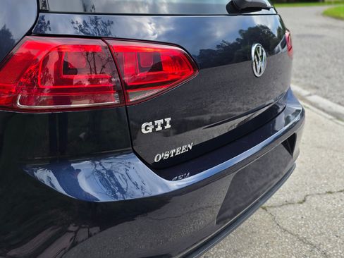 Used 2017 Volkswagen GTI S image 2