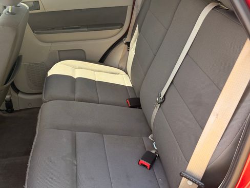 Used 2010 Ford Escape XLT FWD image 11