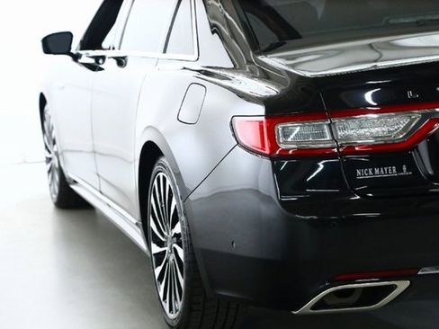 Used 2020 Lincoln Continental Black Label w/ Rear Seat Amenities Package image 17