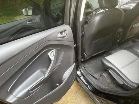 Used 2019 Ford Escape SE AWD/4WD image 13