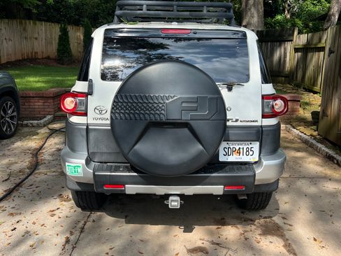 Used 2014 Toyota FJ Cruiser 4WD w/ Convenience Package image 6