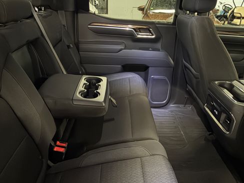 Used 2022 GMC Sierra 1500 Elevation image 17