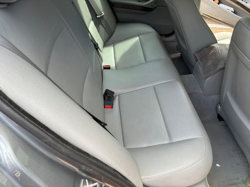Used 2010 BMW 328i Sedan RWD image 30