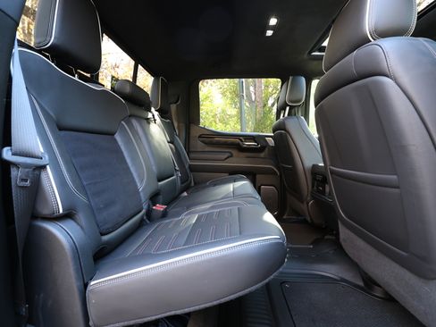 Used 2022 GMC Sierra 1500 AT4X image 16