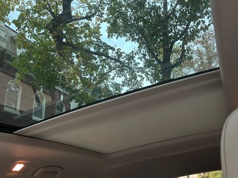 Used 2020 Volkswagen Atlas SE w/ Panoramic Sunroof Package image 8