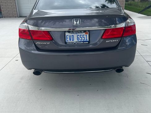 Used 2014 Honda Accord Sport image 4