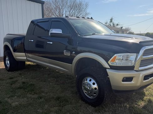 Used 2014 RAM 3500 Laramie Longhorn image 5