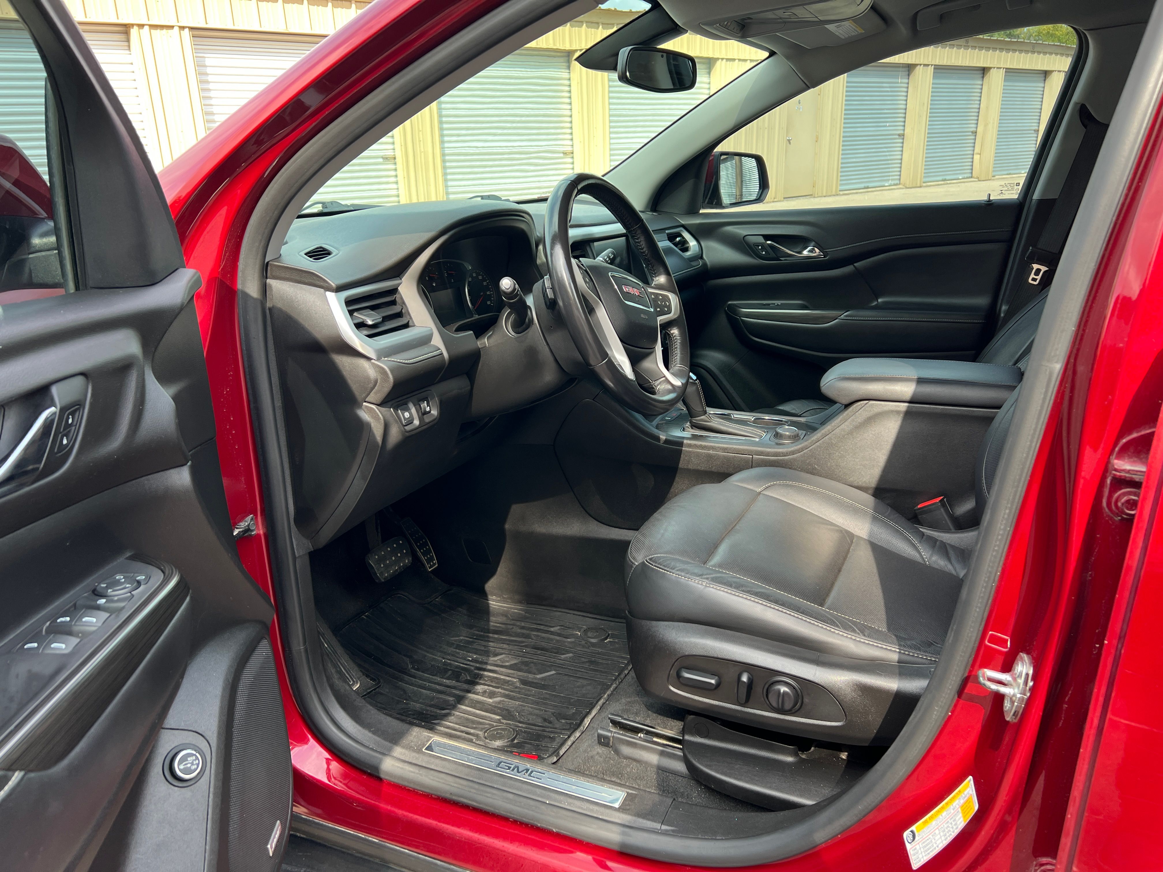 Used 2019 GMC Acadia SLT FWD image 14