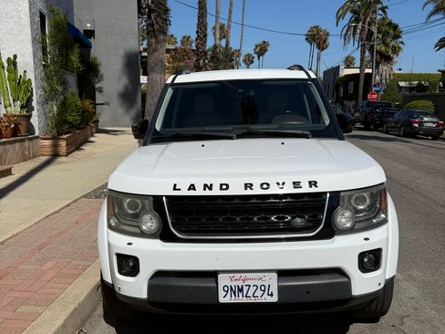 Used 2016 Land Rover LR4 HSE Silver Edition AWD/4WD image 4