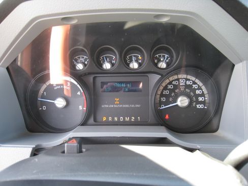 Used 2014 Ford F250 XLT image 19