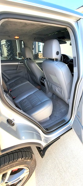 Used 2008 Porsche Cayenne Turbo AWD/4WD image 23