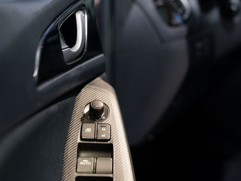 Used 2016 MAZDA MAZDA3 i Touring image 17