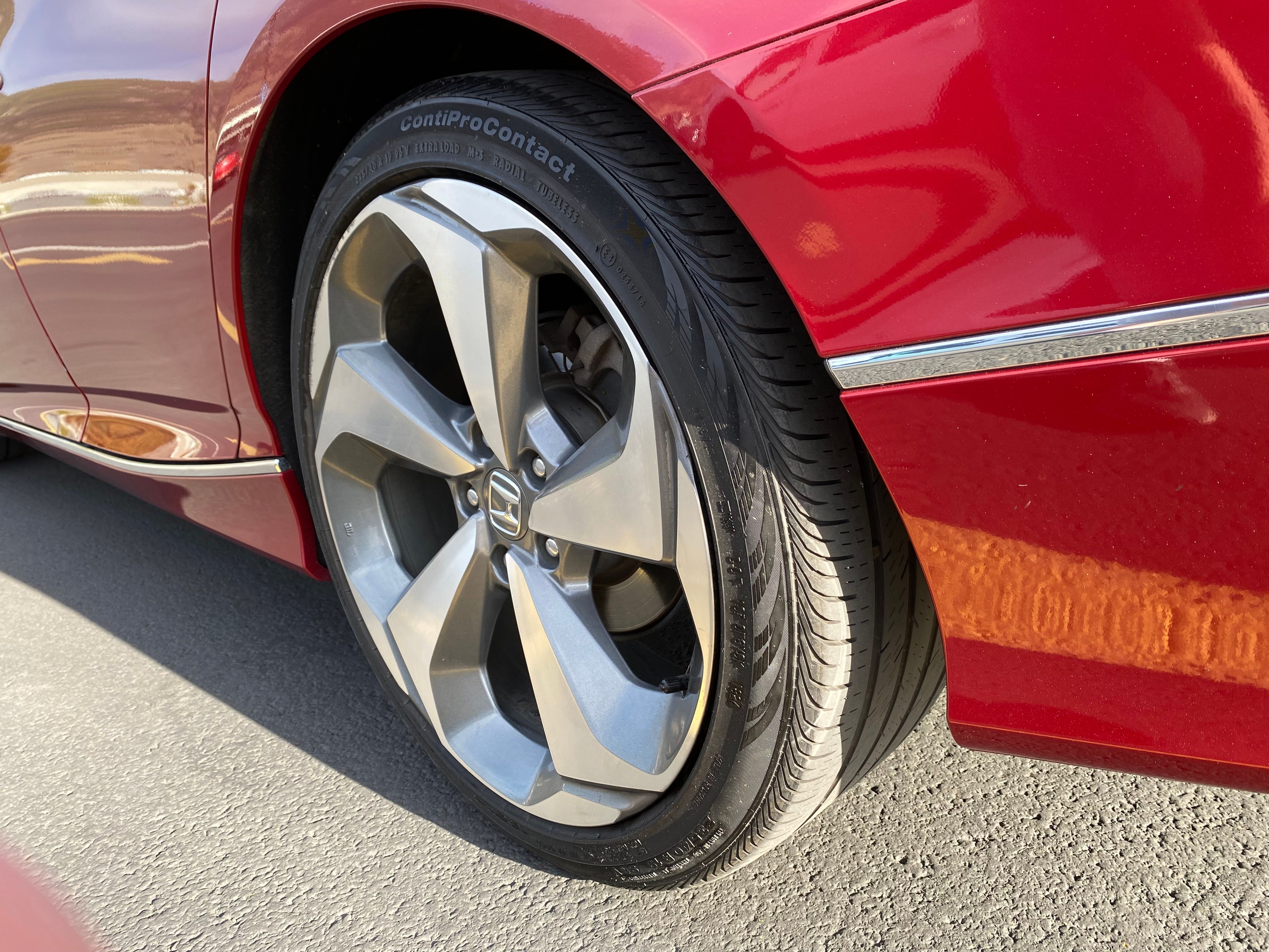 Used 2018 Honda Accord Touring image 30