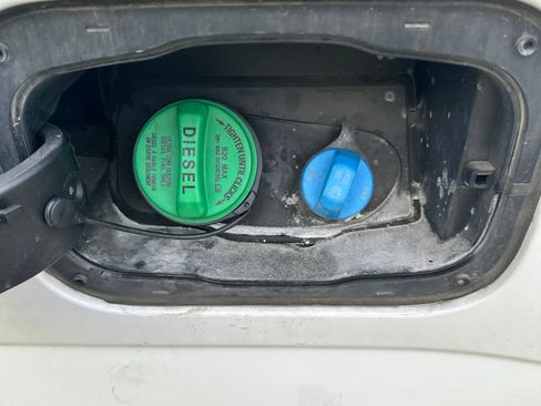 Used 2019 Ford F250 XL w/ STX Appearance Package image 4