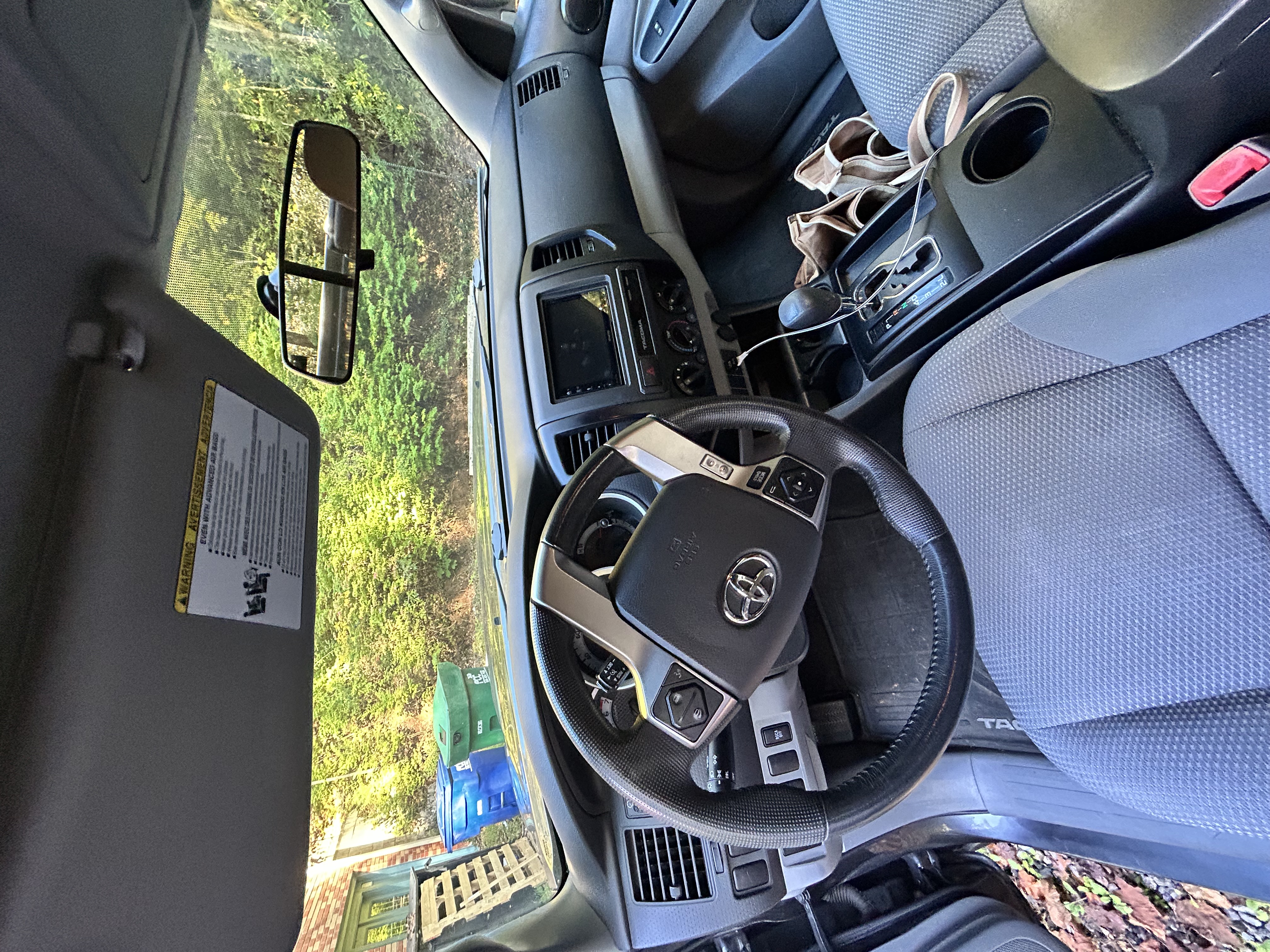 Used 2015 Toyota Tacoma 4x4 Access Cab V6 w/ Convenience Package image 10
