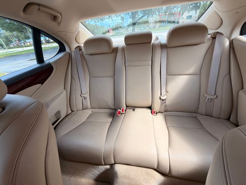 Used 2007 Lexus LS 460 image 4