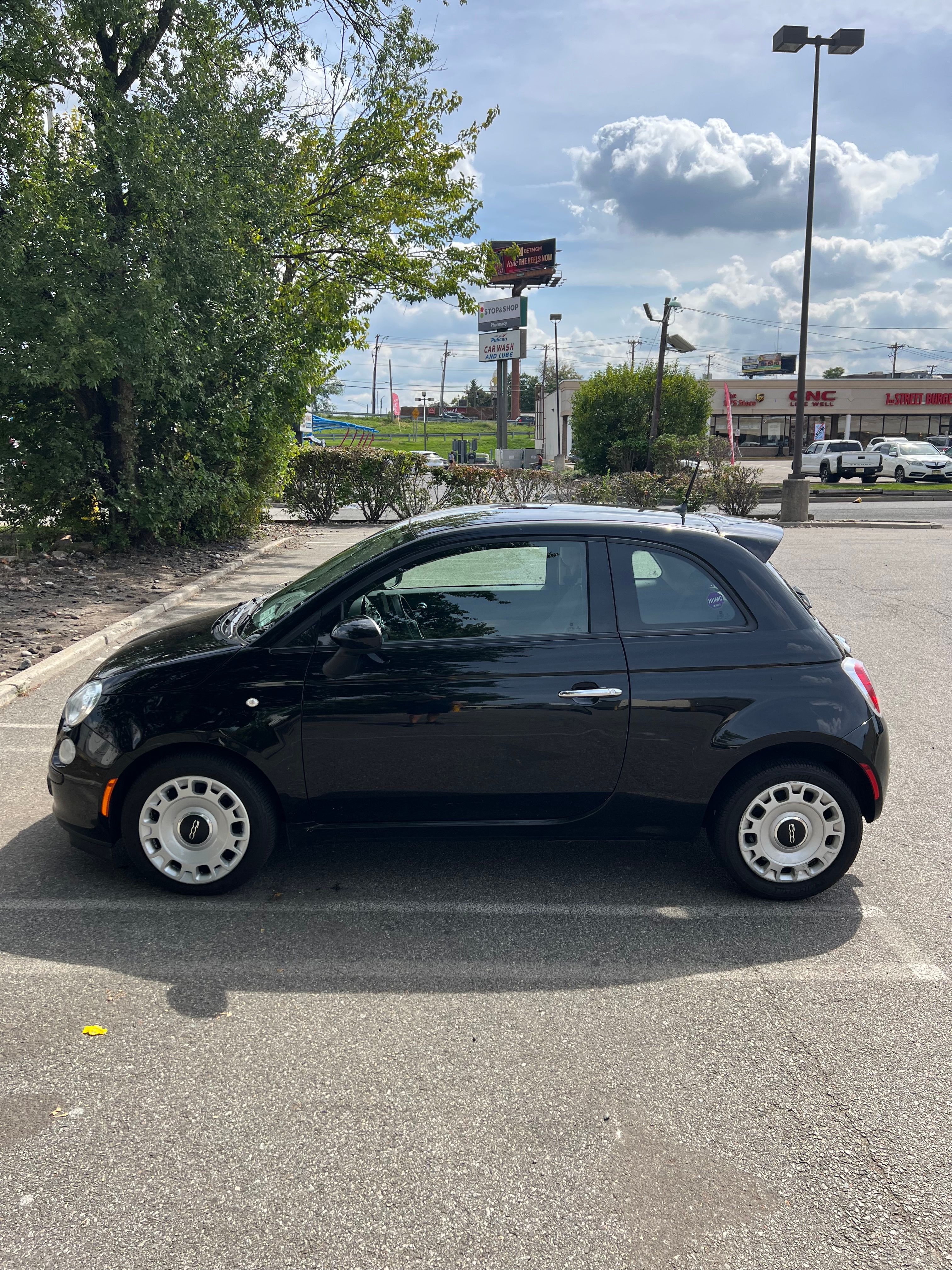 Used 2015 FIAT 500 Pop FWD image 5