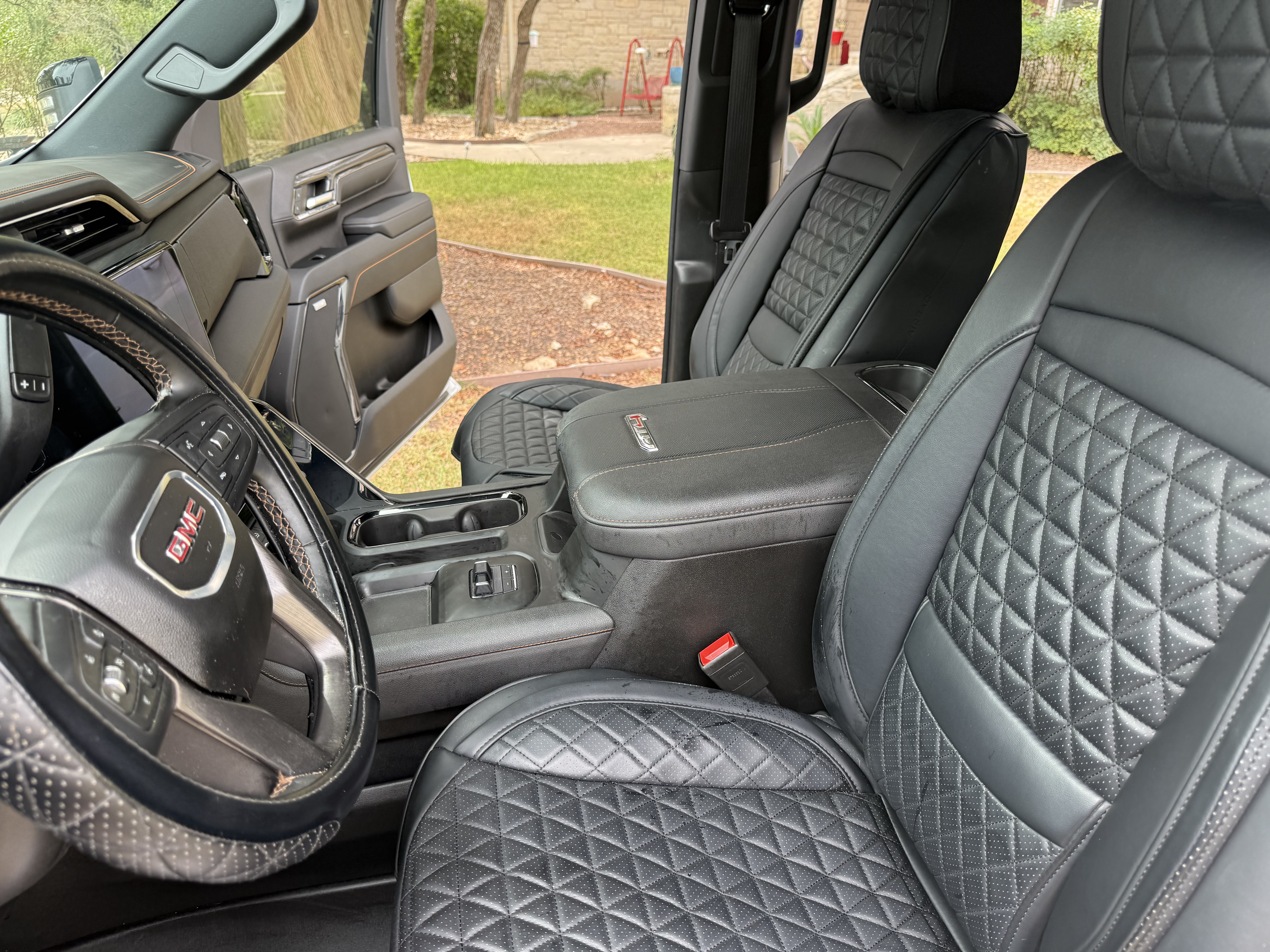 Used 2024 GMC Sierra 2500 AT4 w/ AT4 Premium Plus Package AWD/4WD image 24