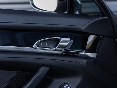 Used 2014 Porsche Panamera S RWD image 13