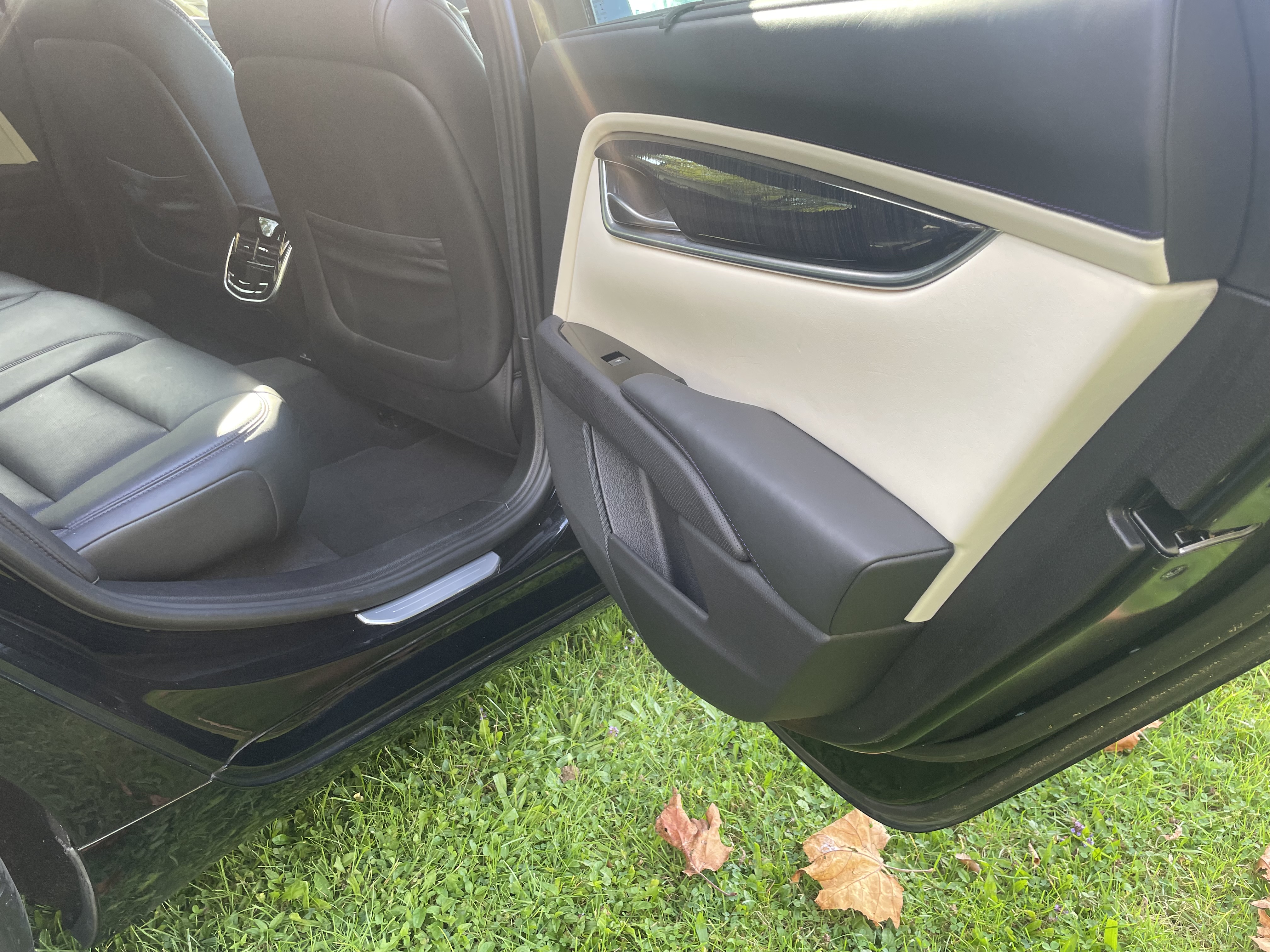 Used 2014 Cadillac XTS Platinum FWD image 9