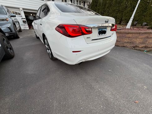 Used 2015 INFINITI Q70 3.7 w/ Sport Package image 6