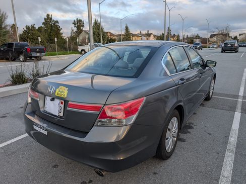 Used 2011 Honda Accord LX image 12
