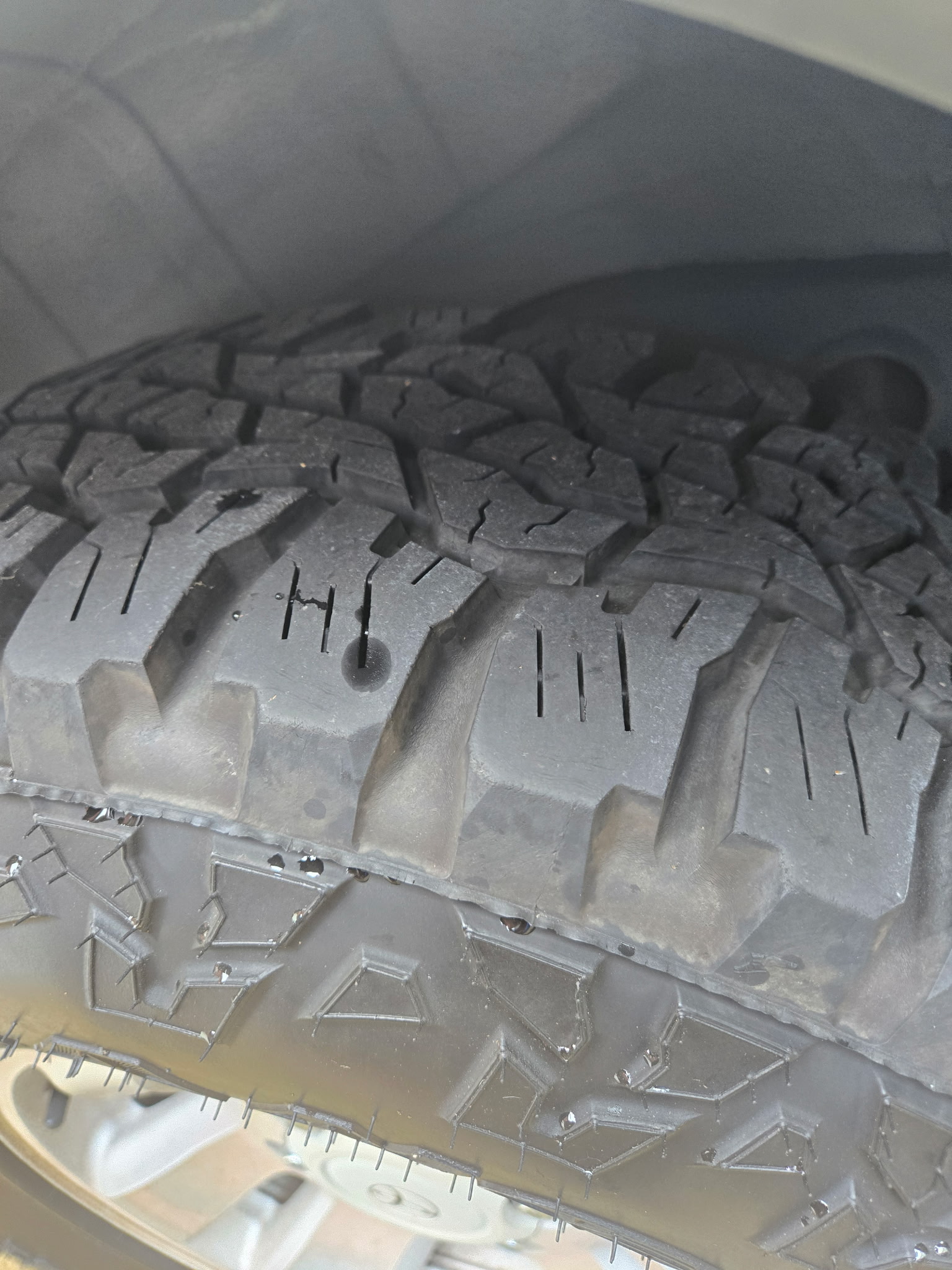Used 2000 Toyota 4Runner SR5 RWD image 10