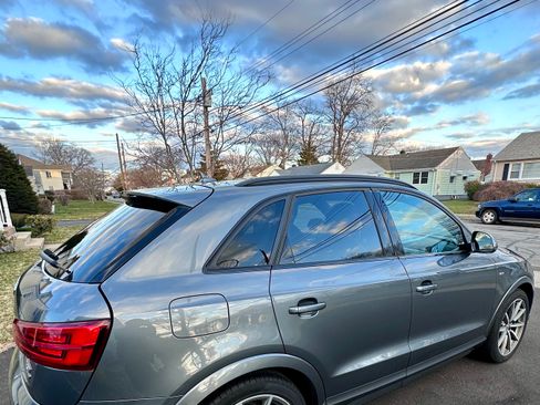 Used 2017 Audi Q3 2.0T Prestige w/ Prestige Package image 16