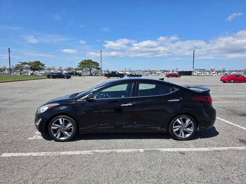 Used 2015 Hyundai Elantra Limited FWD image 10