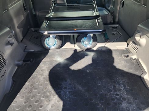 Used 2010 Chevrolet HHR LT w/ LT Preferred Equipment Group image 11