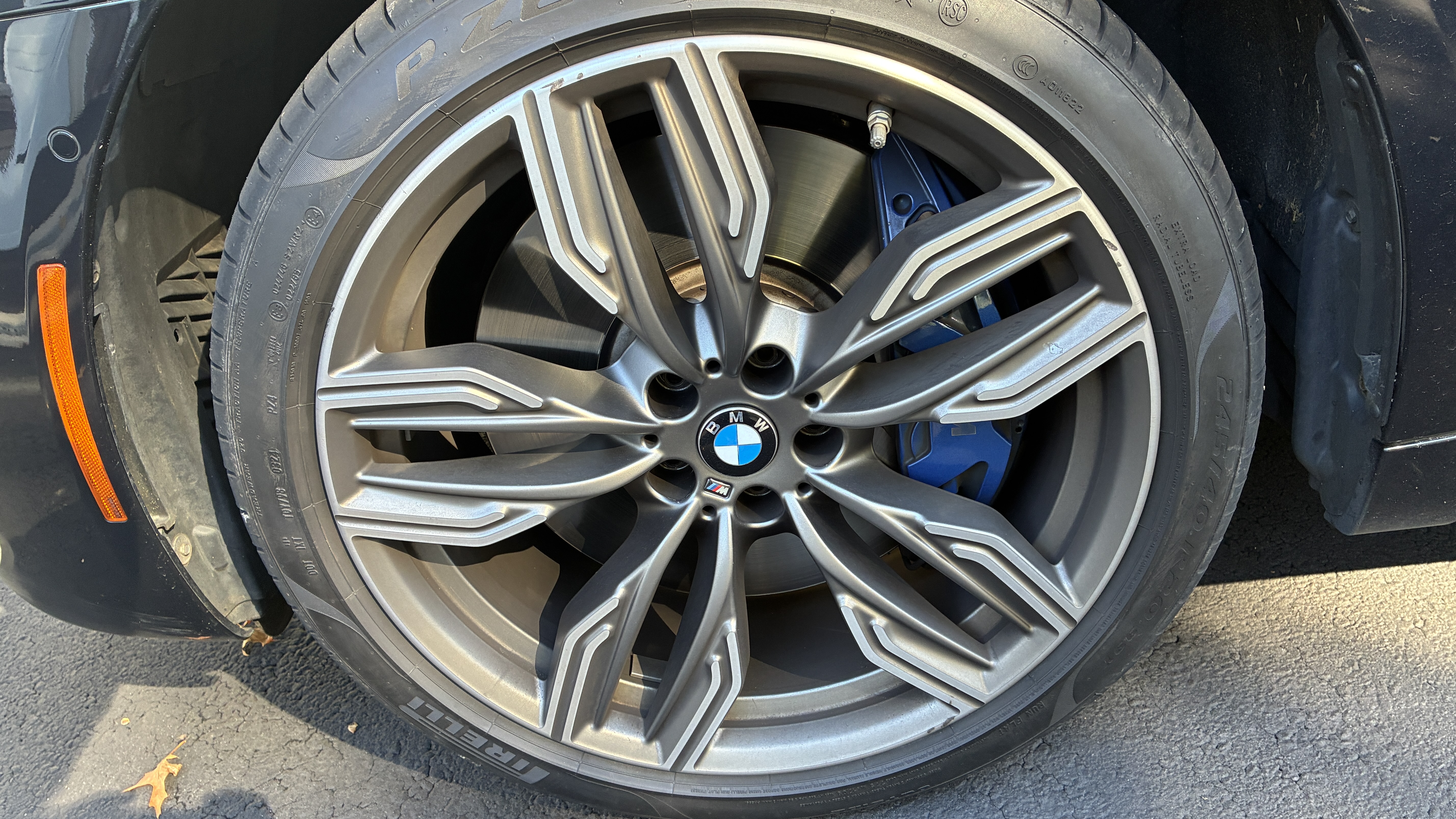 Used 2017 BMW M760i xDrive AWD/4WD image 21