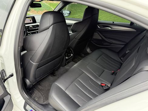 Used 2020 BMW M5 w/ Executive Package image 21