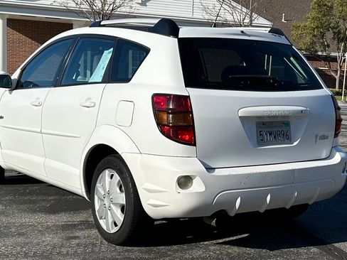 Used 2005 Pontiac Vibe w/ Power Group Value Package image 4