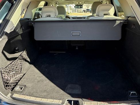 Used 2023 Volvo XC60 B5 Ultimate image 9